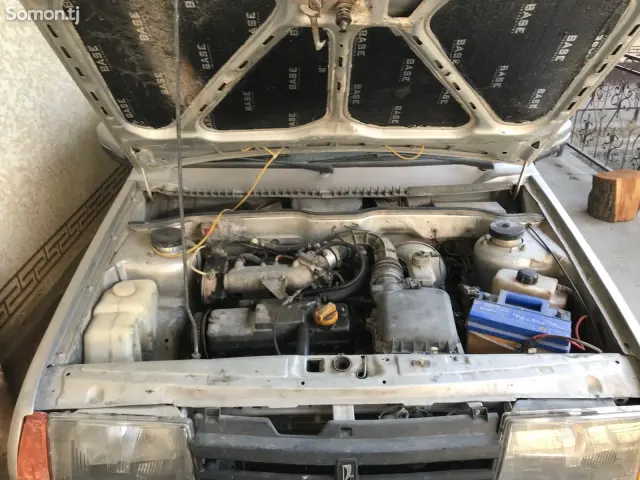 Lada (ВАЗ) 21099 2004 · 1.6 MT