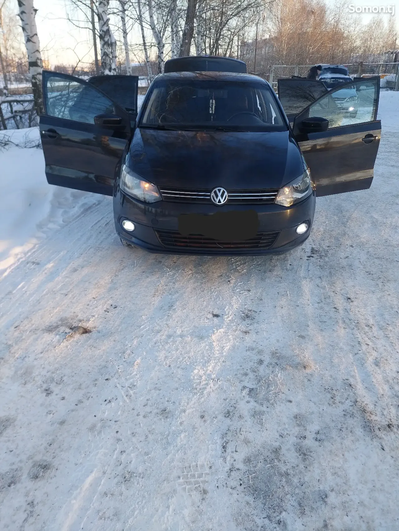 Volkswagen Polo 2013 · 1.6 MT