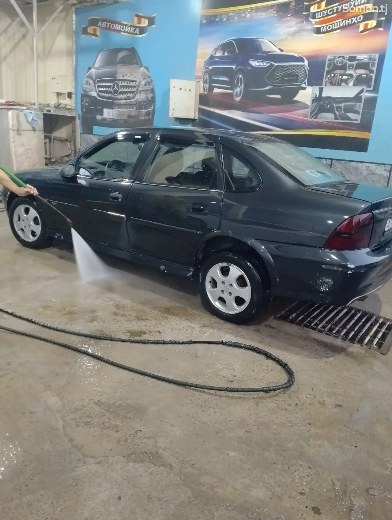 Opel Vectra B 1996 · 1.6 MT