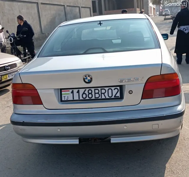 BMW 5 series 1996 · 2.3 MT