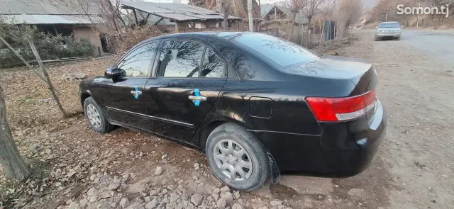 Hyundai Sonata 2008 · 2.0 MT