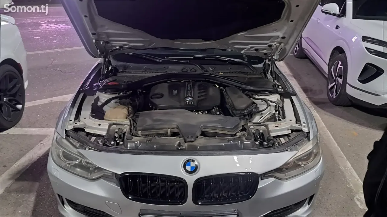 BMW M3 2012 · 2.0 AT