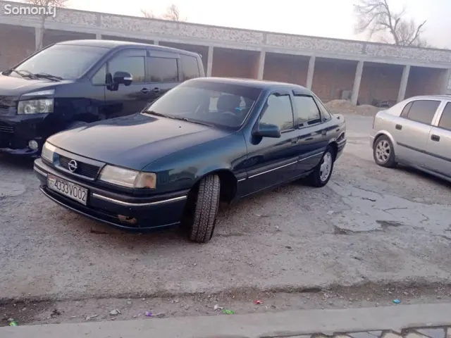 Opel Vectra A 1995 · 2.0 MT