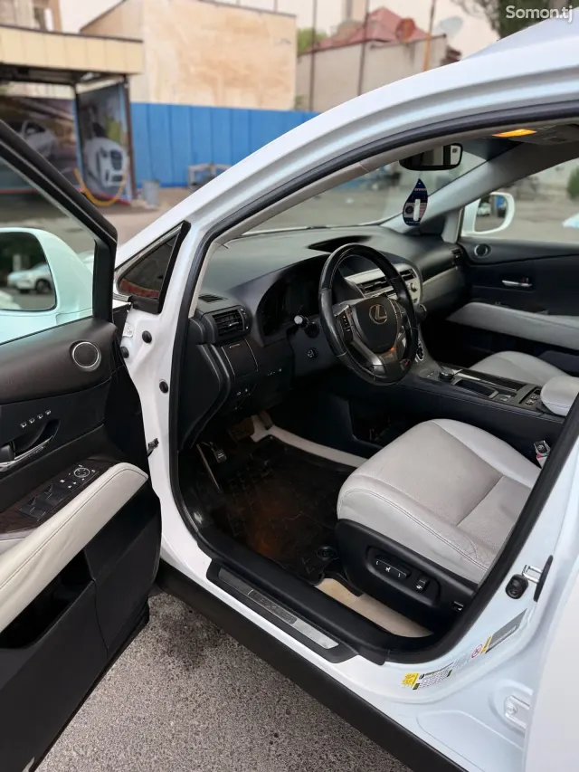 Lexus RX series 2013 · 3.5 AT