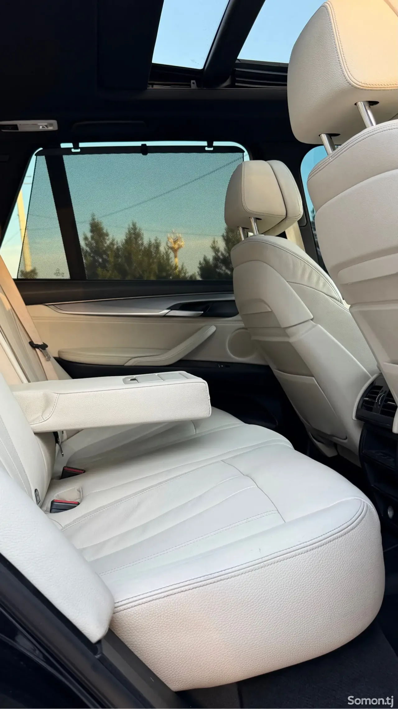 BMW X5 2016 · 3.0 AT