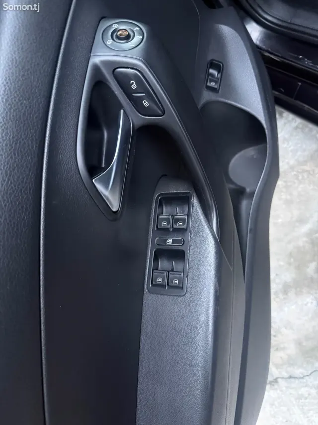 Volkswagen Polo 2019 · 1.6 AT