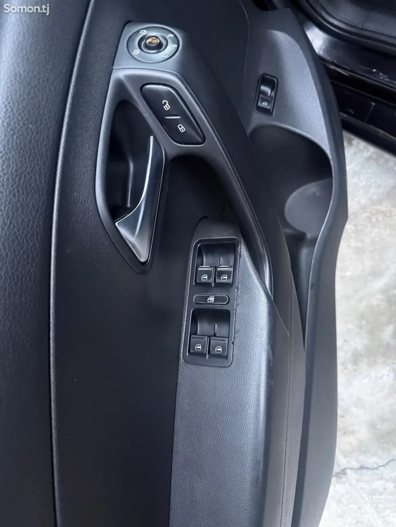 Volkswagen Polo 2019 · 1.6 AT