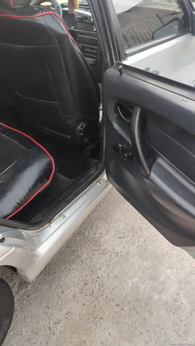 Lada (ВАЗ) 2115 2004 · MT