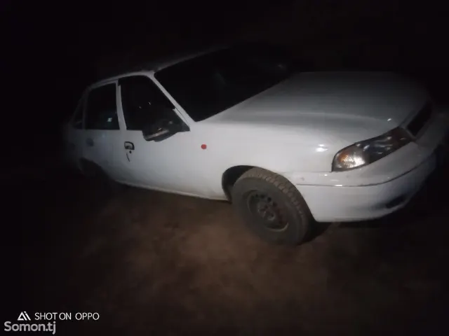 Daewoo Nexia 1995 · 1.6 MT
