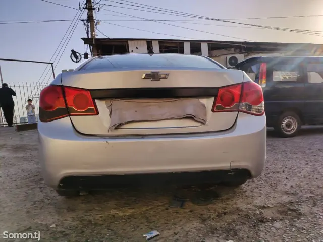 Chevrolet Cruze 2009 · 1.8 MT