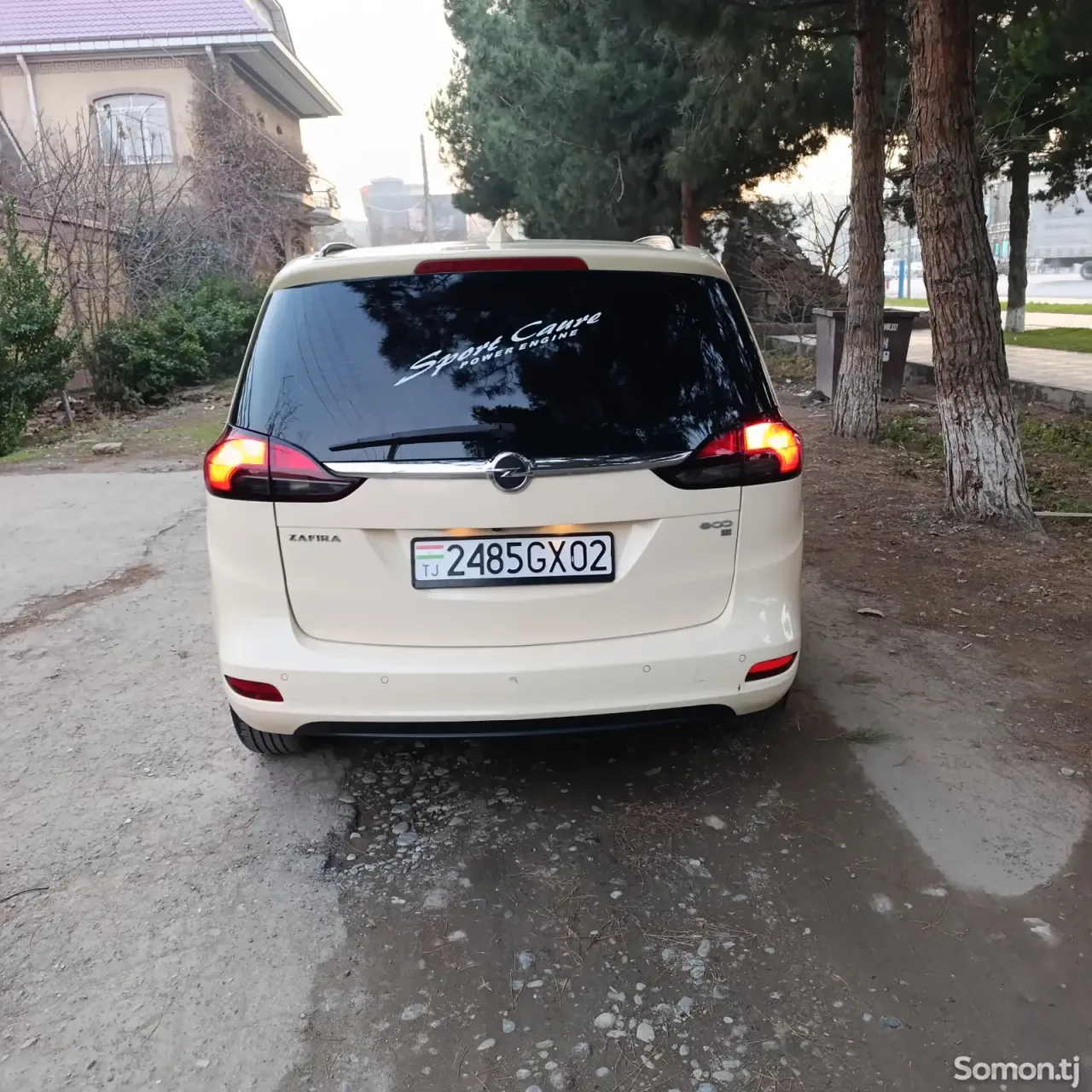 Opel Zafira 2017 · 1.6 MT