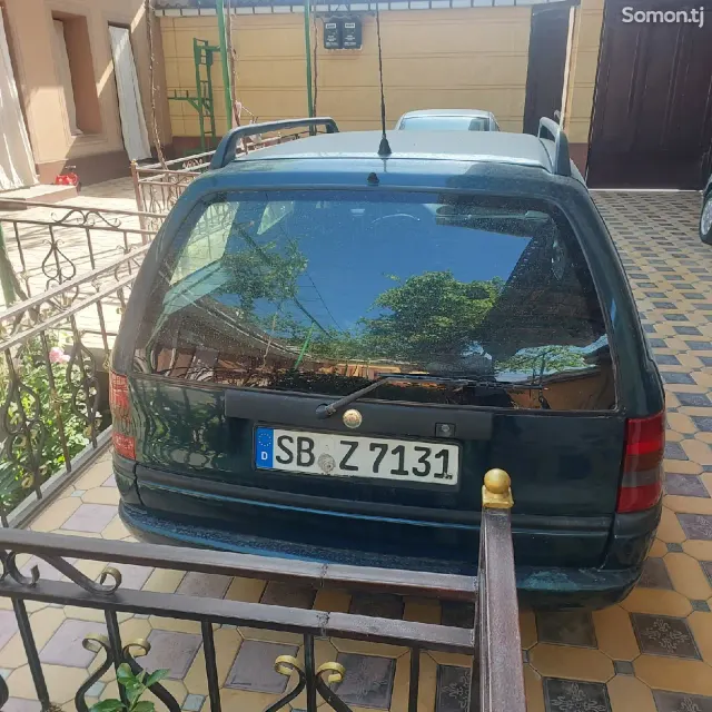 Opel Astra F 1994 · 1.6 MT