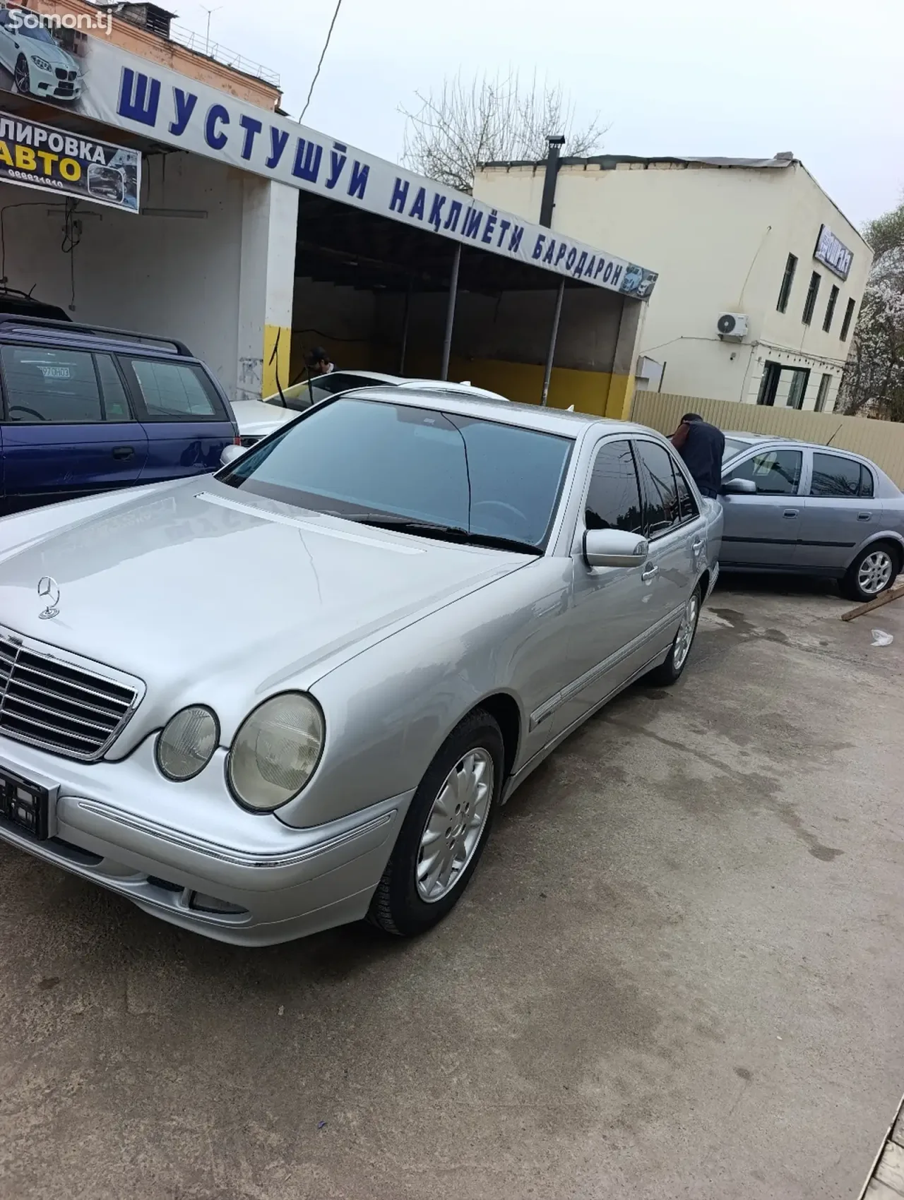 Mercedes-Benz E class 2001 · 2.8 AT