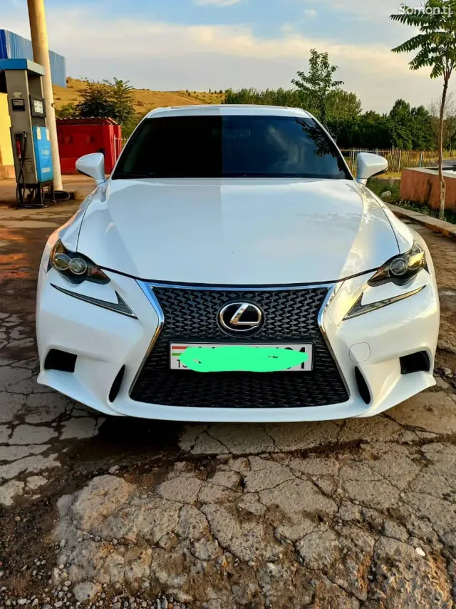 Lexus ES series 2015 · 2.5 AT