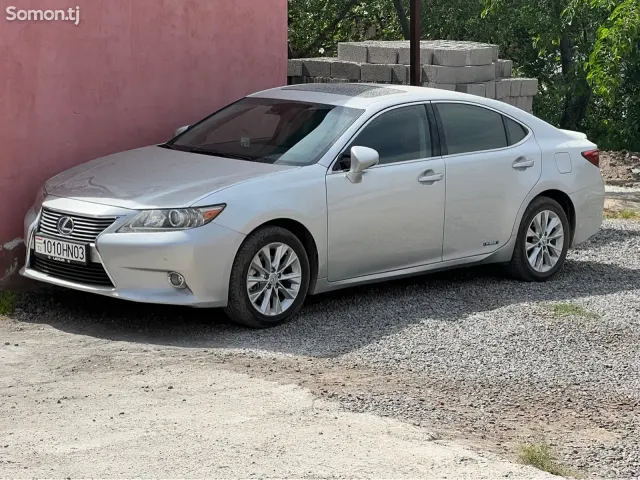 Lexus ES series 2014 · 3.0 AT