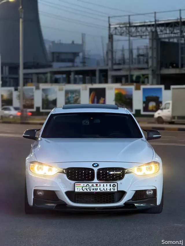 BMW 3 series 2014 · 2.0 AT