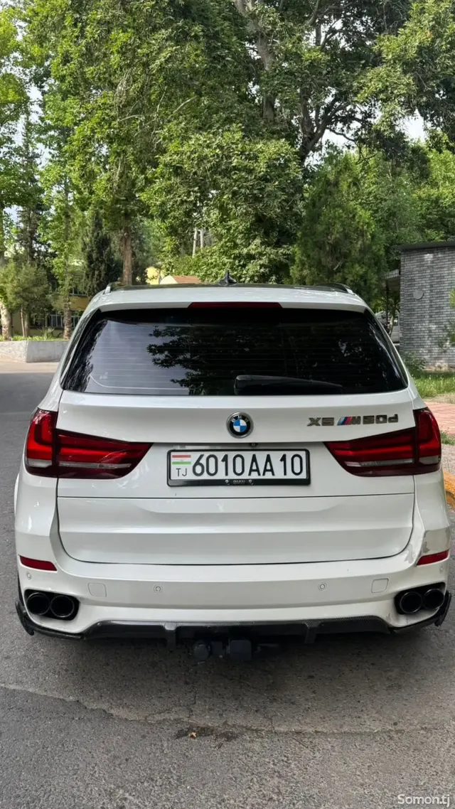 BMW X5 M 2015 · 5.0 AT