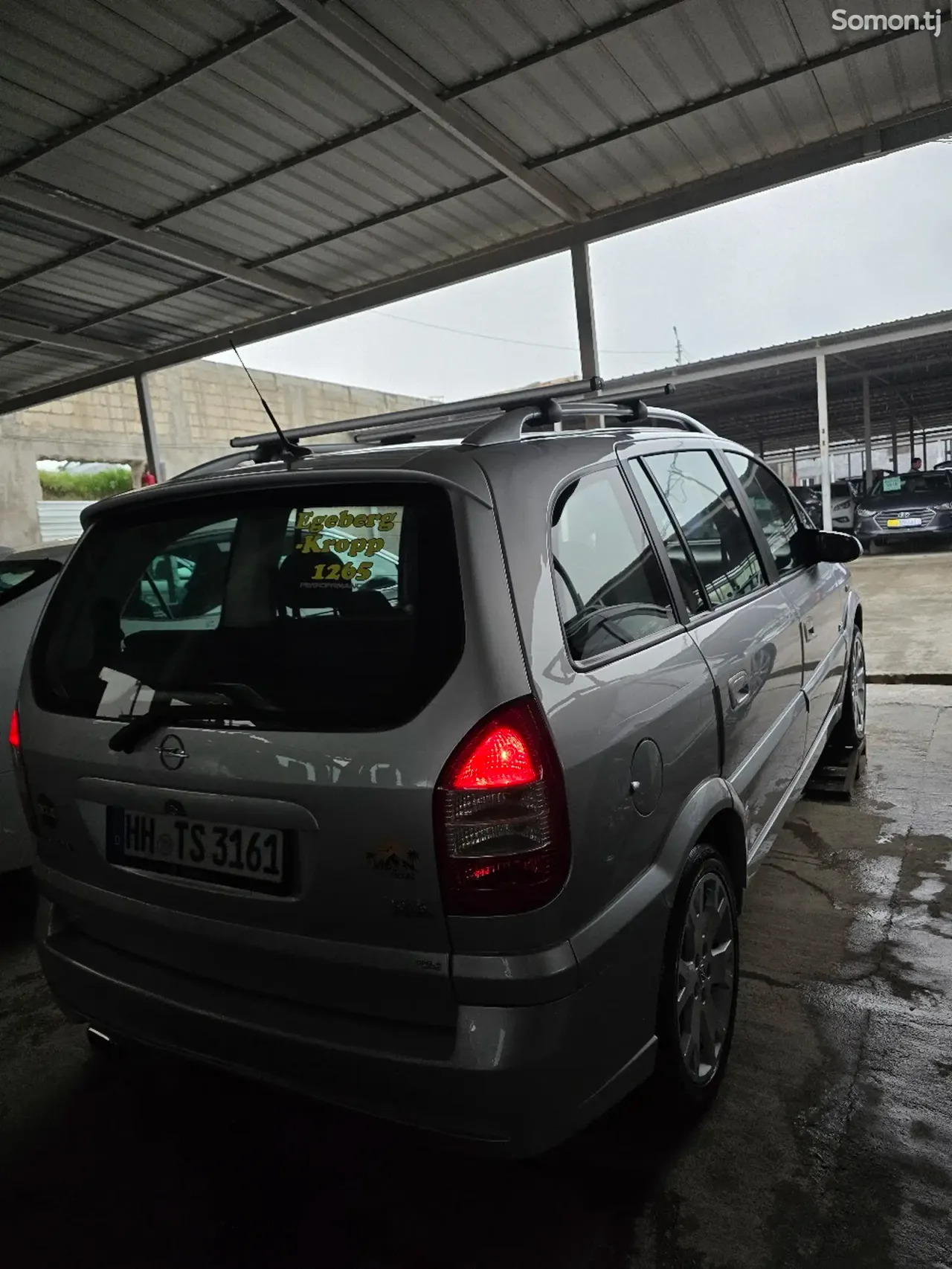 Opel Zafira 2003 · 1.8 MT