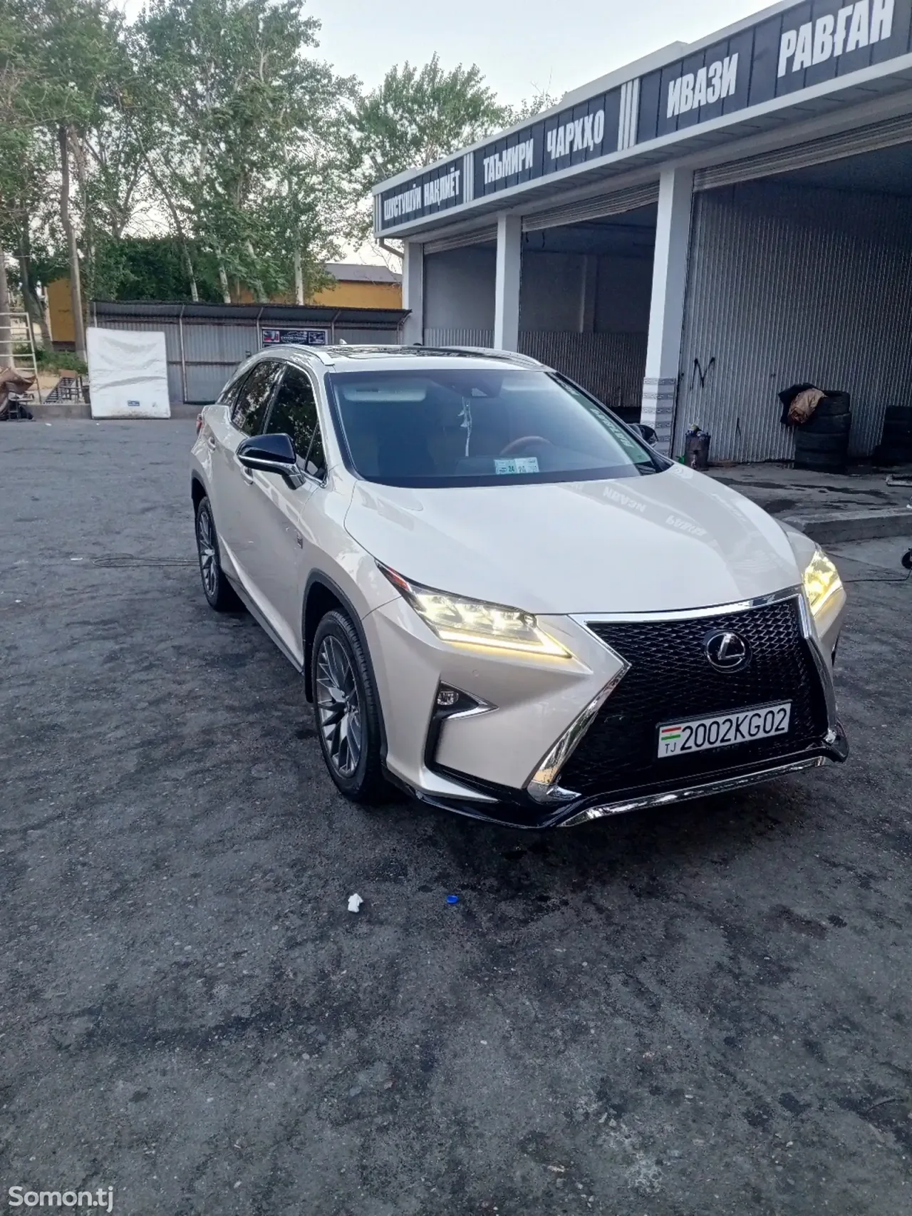Lexus RX series 2017 · 3.5 AT