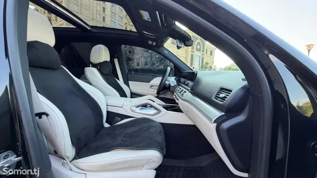 Mercedes-Benz GLE class 2025 · 3.5 AT