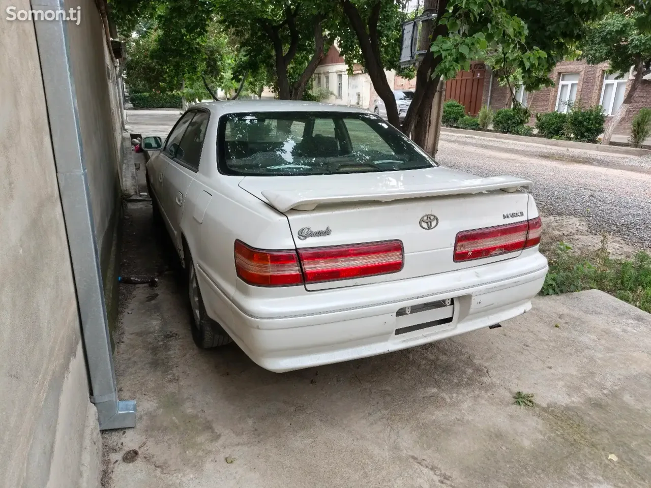 Toyota Mark II 1998 · 2.4 AT