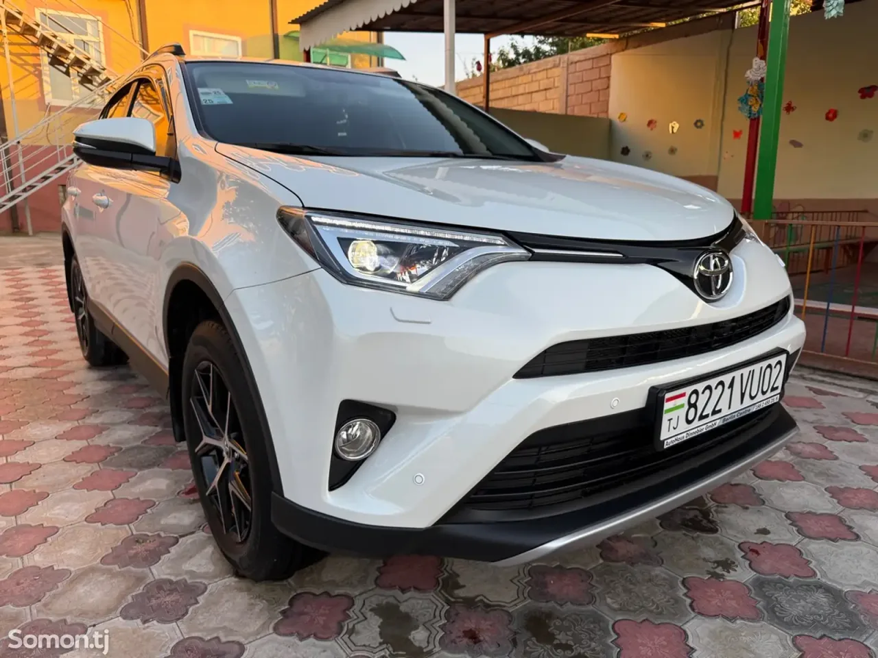 Toyota RAV 4 2019 · 2.5 AT