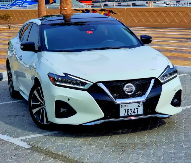 Nissan Maxima 2021 · 3.5 AT