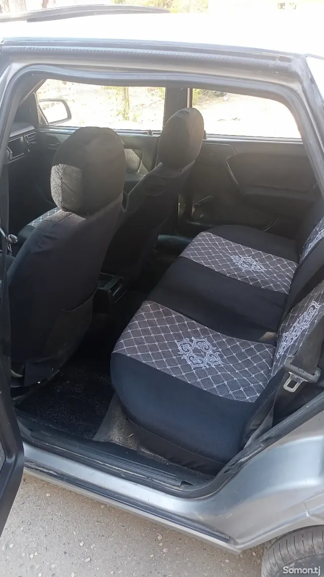 Opel Vectra A 1994 · 1.8 MT