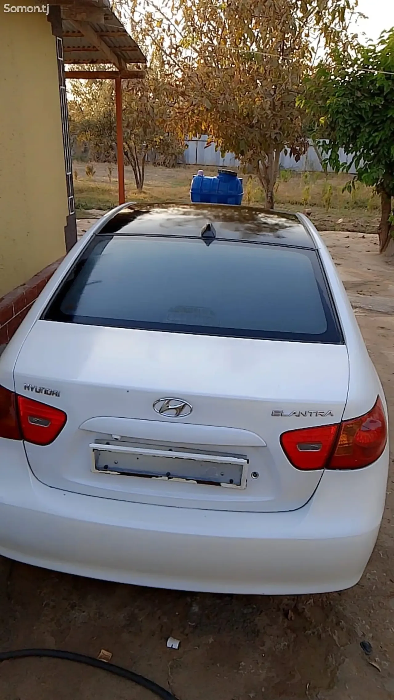 Hyundai Elantra 2009 · 1.8 MT