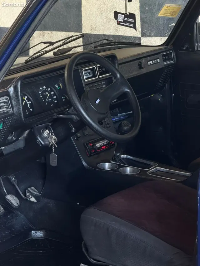 Lada (ВАЗ) 2107 2005 · 1.7 MT