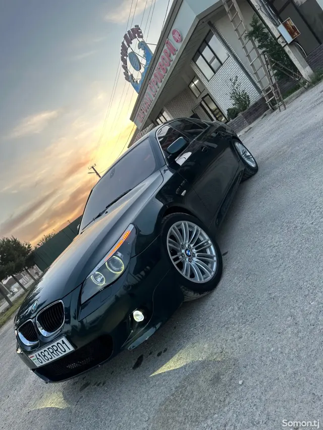 BMW 5 series 2004 · 3.0 AT
