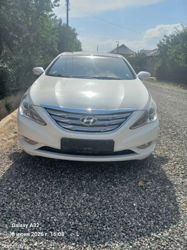 Hyundai Sonata 2010 · 2.4 AT