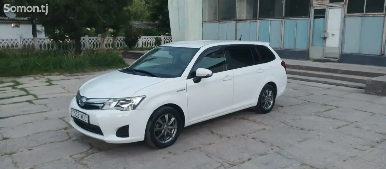 Toyota Fielder 2014 · 1.5 AT