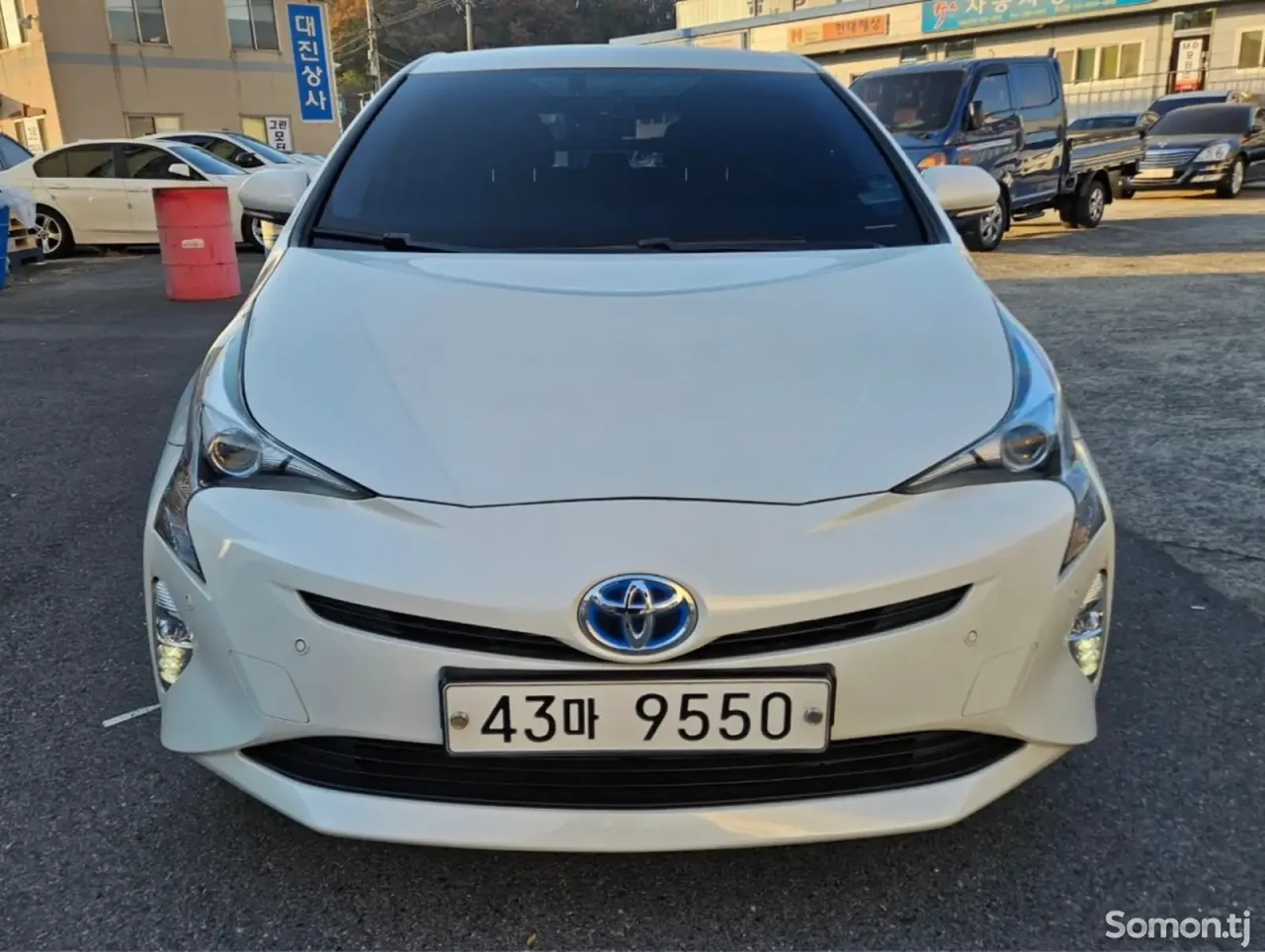 Toyota Prius 2018 · 1.8 AT