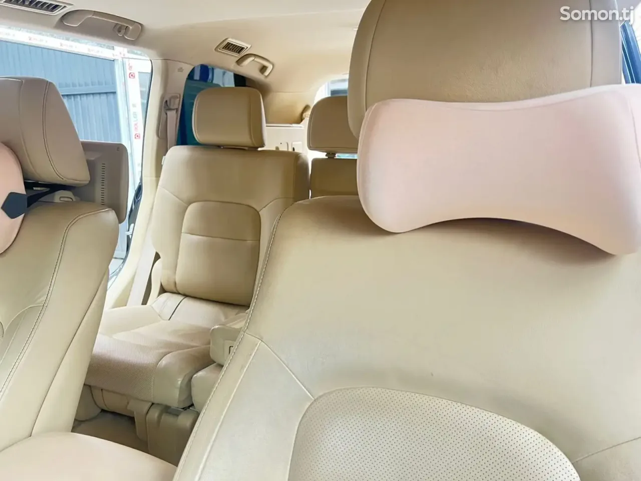 Toyota Land Cruiser 2016 · 5.7 AT
