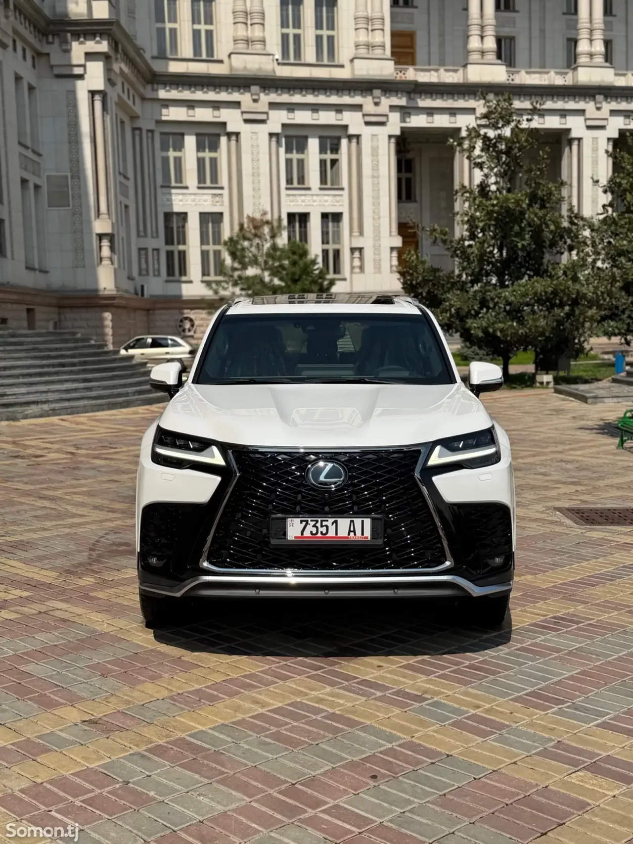 Lexus LX series 2024 · 5.0 AT