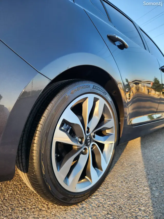 Kia K5 2014 · 2.0 AT