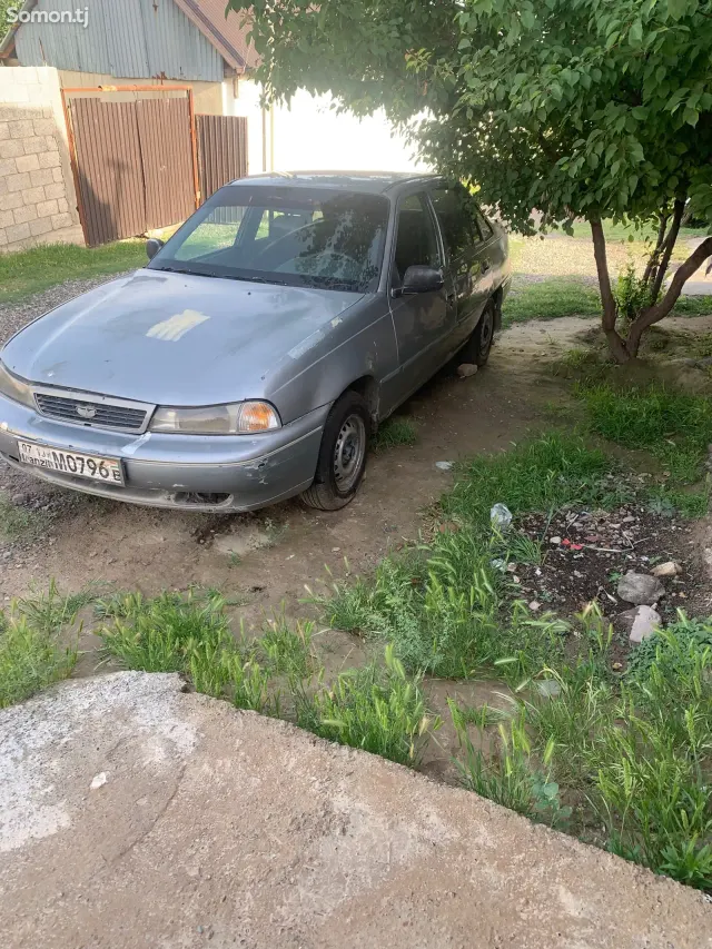 Daewoo Nexia 1996 · 1.6 MT