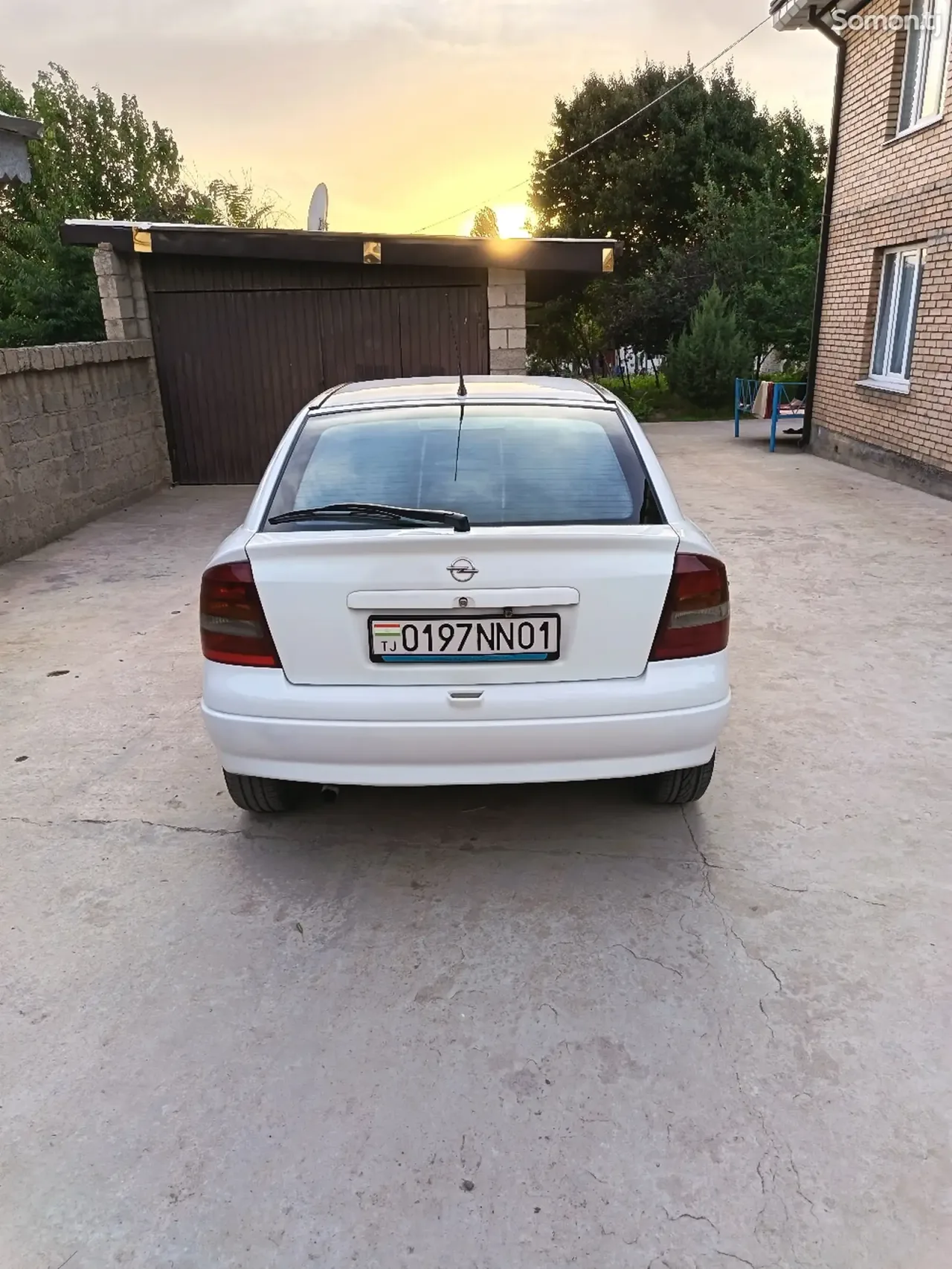 Opel Astra G 2001 · 1.6 AT