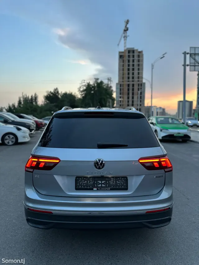 Volkswagen Tiguan 2023 · 2.0 AT