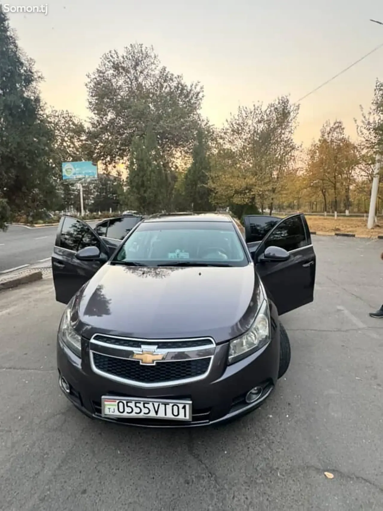Chevrolet Cruze 2011 · 1.8 AT