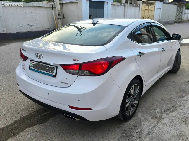 Hyundai Avante 2014 · 1.6 AT