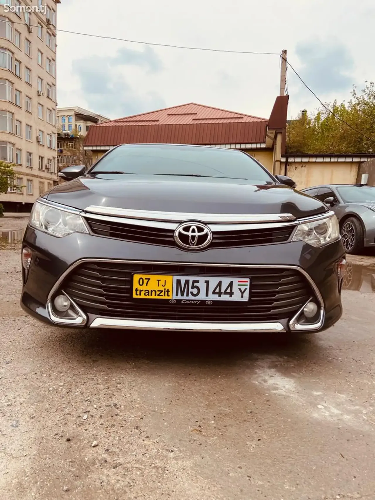 Toyota Camry 2016 · 2.5 AT