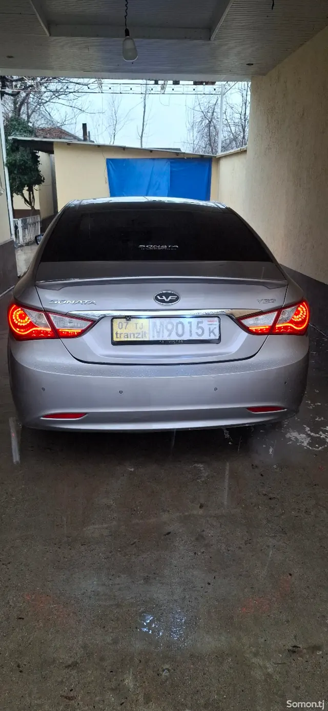 Hyundai Sonata 2010 · 2.0 AT