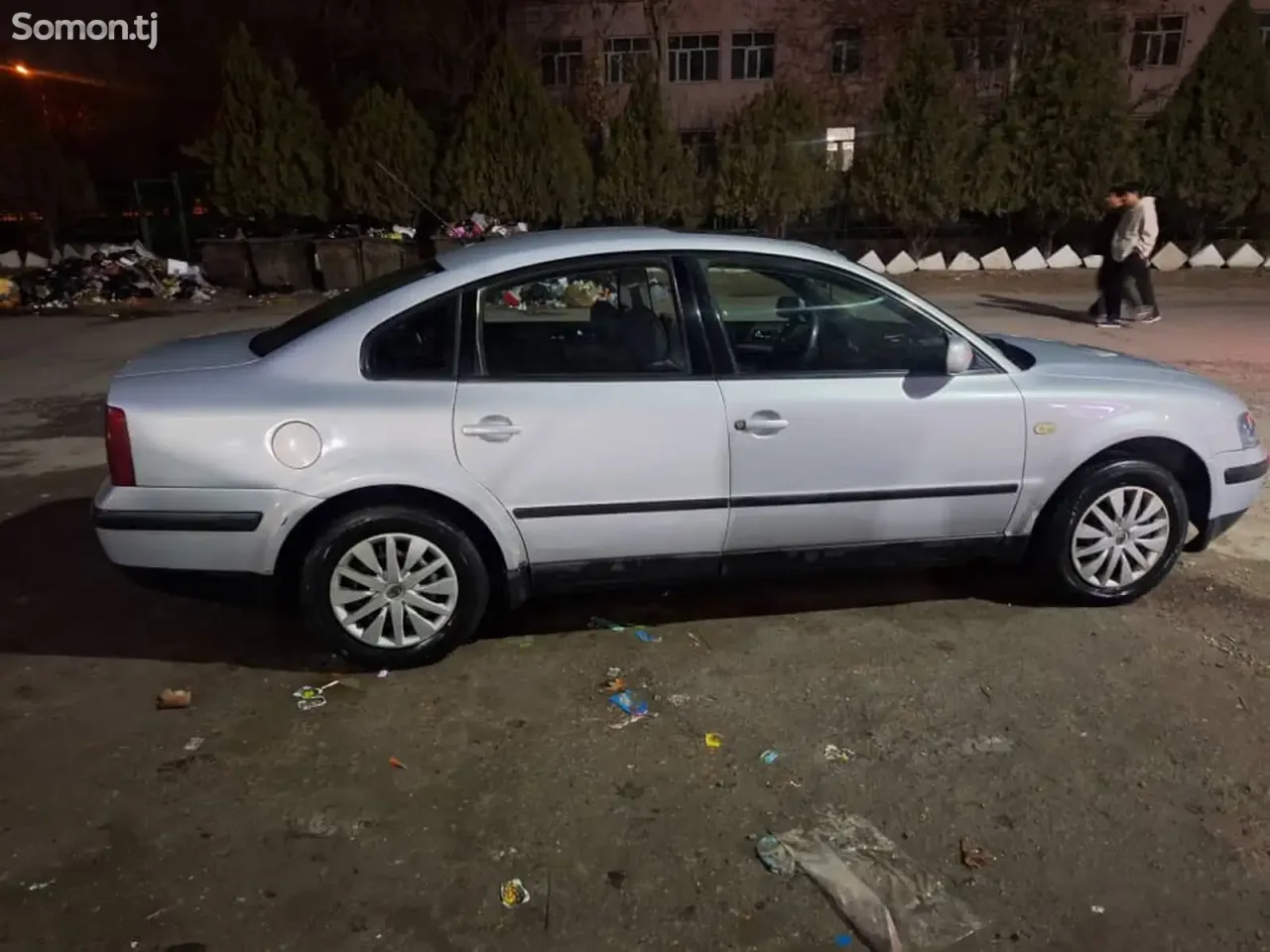 Volkswagen Passat 1998 · 1.6 MT