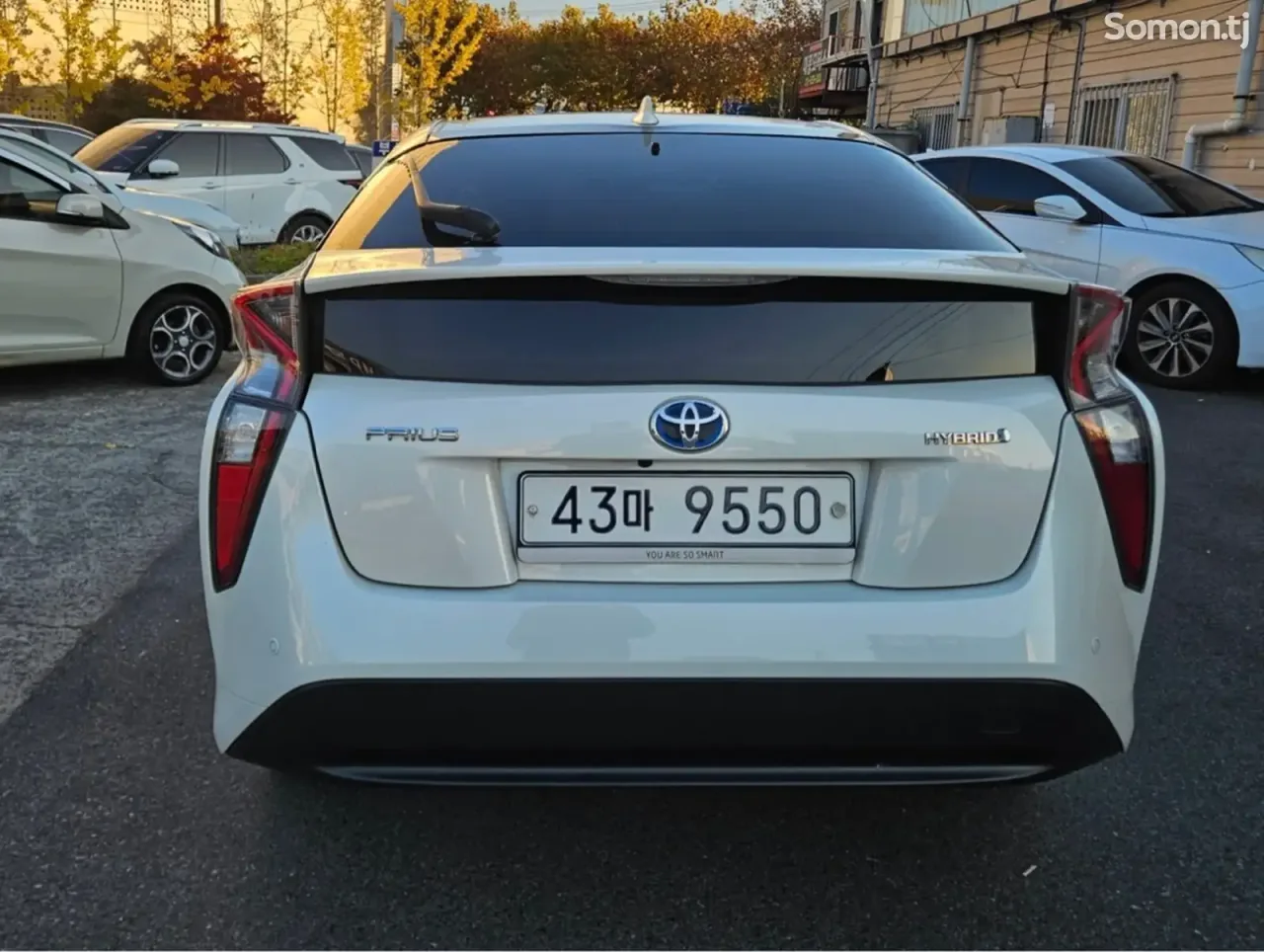 Toyota Prius 2018 · 1.8 AT