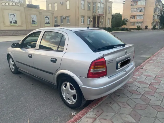Opel Astra G 2006 · 1.4 MT