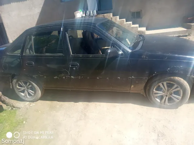 Daewoo Nexia 1996 · 1.6 MT