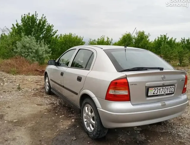 Opel Astra G 2000 · 1.6 MT