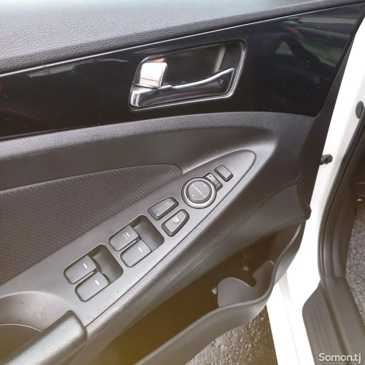 Hyundai Sonata 2010 · 2.0 AT